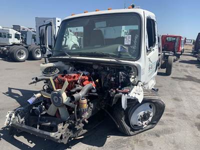 Freightliner M2 106 Salvage Truck