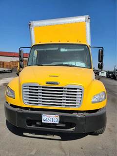 Freightliner M2 106 Salvage Truck