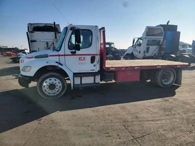 Freightliner M2 106 Salvage Truck