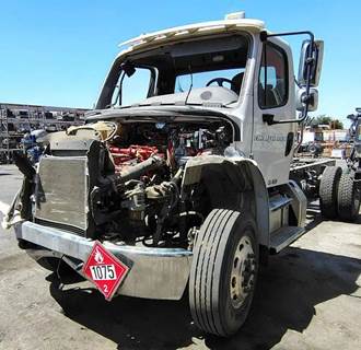 Freightliner M2 106 Salvage Truck