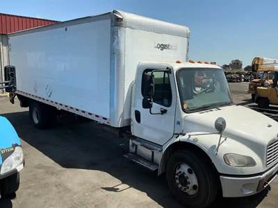 Freightliner M2 106 Salvage Truck