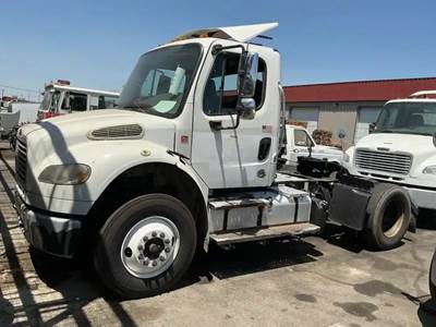 Freightliner M2 106 Salvage Truck