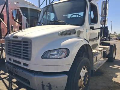 Freightliner M2 106 Salvage Truck
