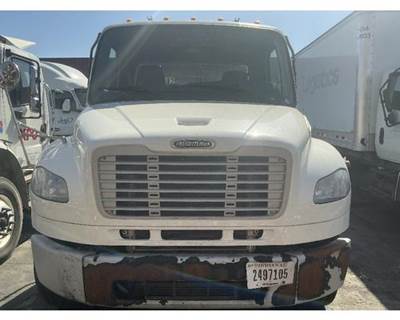 Freightliner M2 106 Salvage Truck