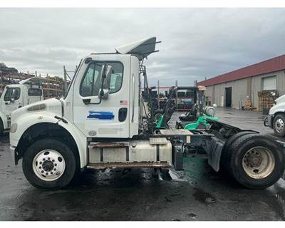 Freightliner M2 112 Salvage Truck