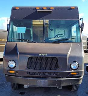 Freightliner MT45 Salvage Truck