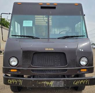 Freightliner MT45 Salvage Truck