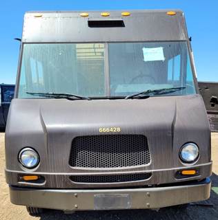 Freightliner MT45 Salvage Truck