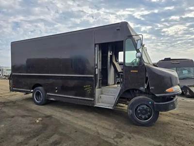Freightliner MT45 Salvage Truck