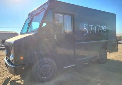 Freightliner MT45 Salvage Truck