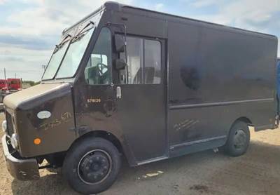 Freightliner MT45 Salvage Truck