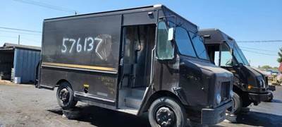 Freightliner MT45 Salvage Truck