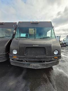 Freightliner MT45 Salvage Truck