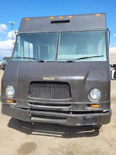 Freightliner MT45 Salvage Truck