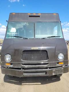 Freightliner MT45 Salvage Truck