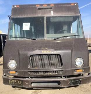 Freightliner MT45 Salvage Truck