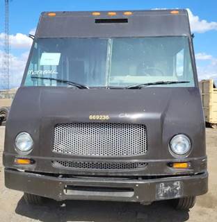 Freightliner MT45 Salvage Truck