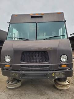 Freightliner MT45 Salvage Truck