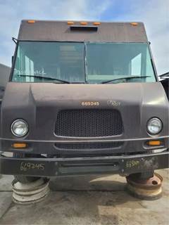 Freightliner MT45 Salvage Truck