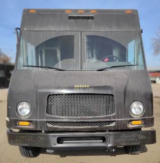 Freightliner MT45 Salvage Truck