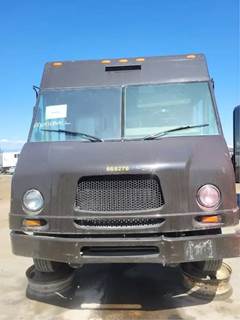 Freightliner MT45 Salvage Truck