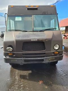 Freightliner MT45 Salvage Truck