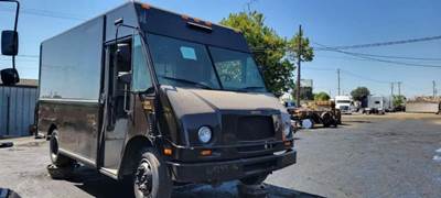 Freightliner MT45 Salvage Truck