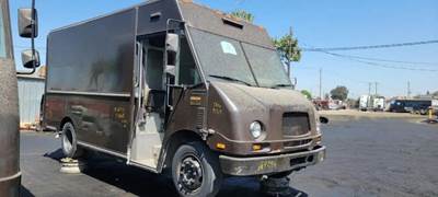 Freightliner MT45 Salvage Truck
