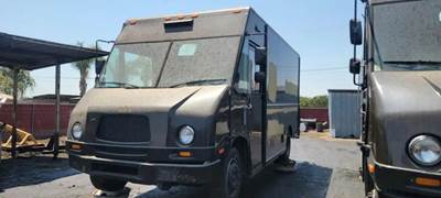 Freightliner MT45 Salvage Truck