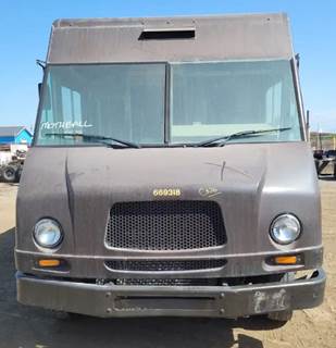 Freightliner MT45 Salvage Truck