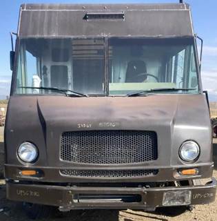 Freightliner MT45 Salvage Truck