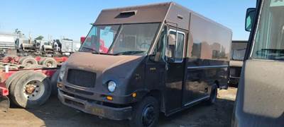 Freightliner MT45 Salvage Truck