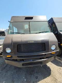 Freightliner MT45 Salvage Truck