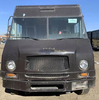 Freightliner MT45 Salvage Truck