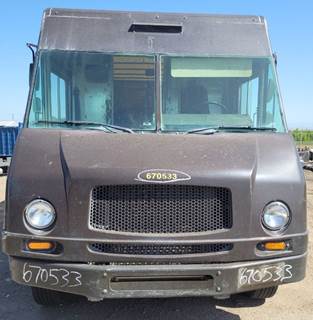 Freightliner MT45 Salvage Truck