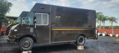 Freightliner MT45 Salvage Truck