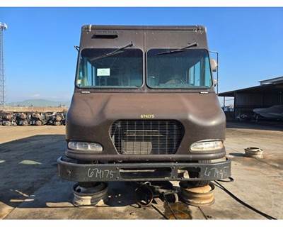 Freightliner MT45 Salvage Truck