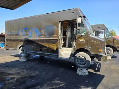 Freightliner MT55 Salvage Truck