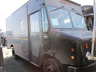 Freightliner MT55 Salvage Truck