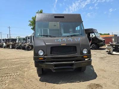 Freightliner MT55 Salvage Truck