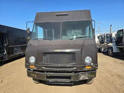 Freightliner MT55 Salvage Truck