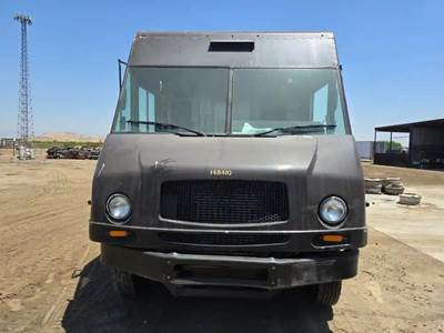Freightliner MT55 Salvage Truck