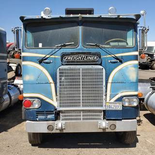 Freightliner Salvage Truck