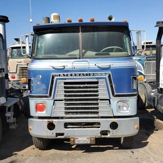 International 2375 Salvage Truck