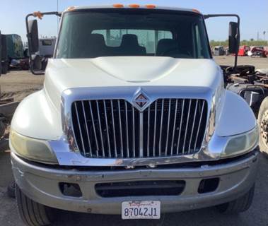 International 4300 Salvage Truck