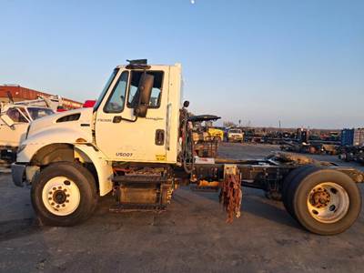 International 4400 Salvage Truck