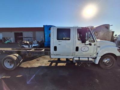 International 4400 LP Salvage Truck
