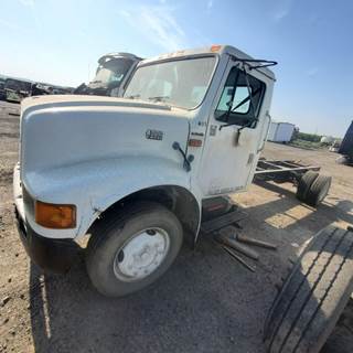 International 4700 LP Salvage Truck