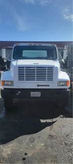 International 4900 Salvage Truck