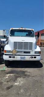 International 8100 Salvage Truck